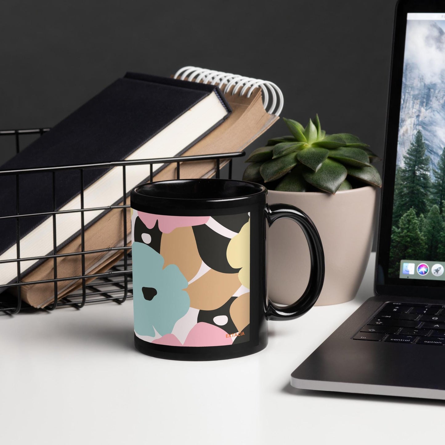 Mug Noir à Intérieur Coloré – Tasse en Céramique Élégante - Design Florale - Café, Thé, Chocolat - cuisine, cadeau, anniversaire, bureau