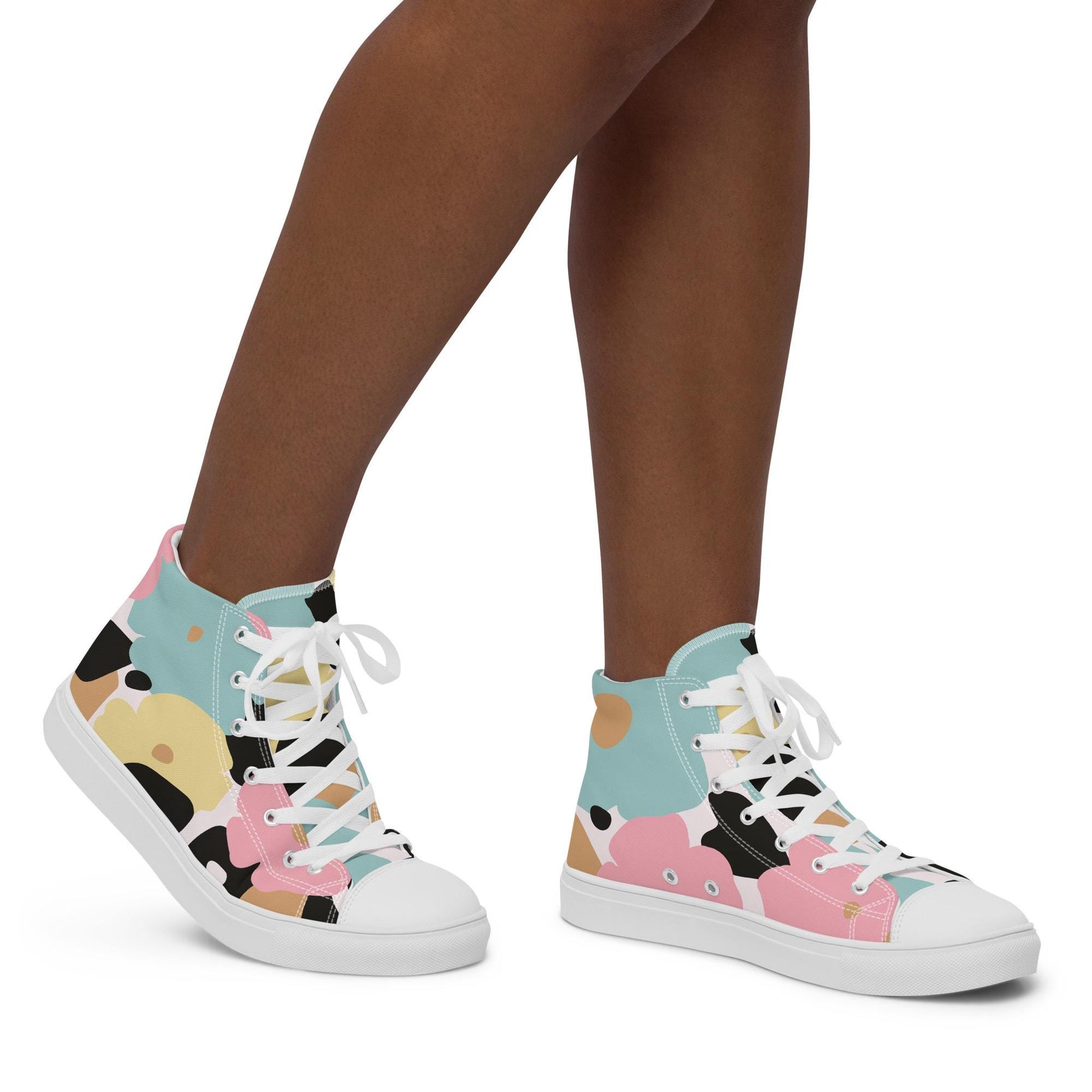 Baskets hautes femme -fleuri, pastel - en toile – vue latérale, maintien de cheville - semelle blanche