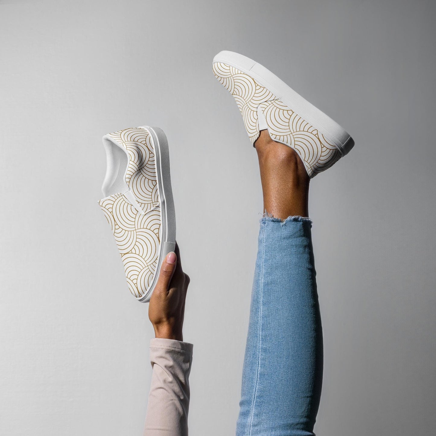 Tennis en toile pour femme - Blanc et Or – Sans lacets, légères et confortables – Graphique