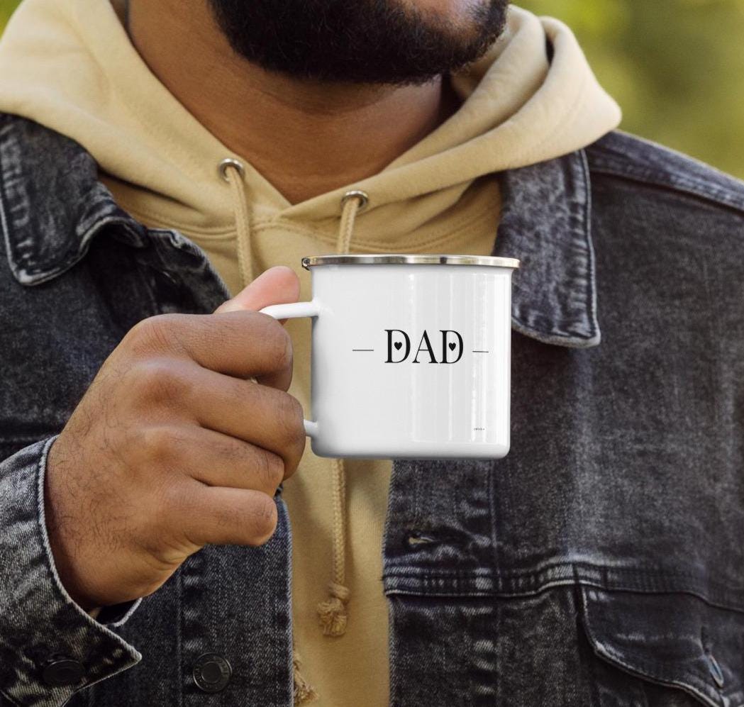 Mug émaillé Blanc Brillant avec anse - Tasse en émail personnalisable - fait main, légère, vintage - camping, cadeau anniversaire Dad, Papa