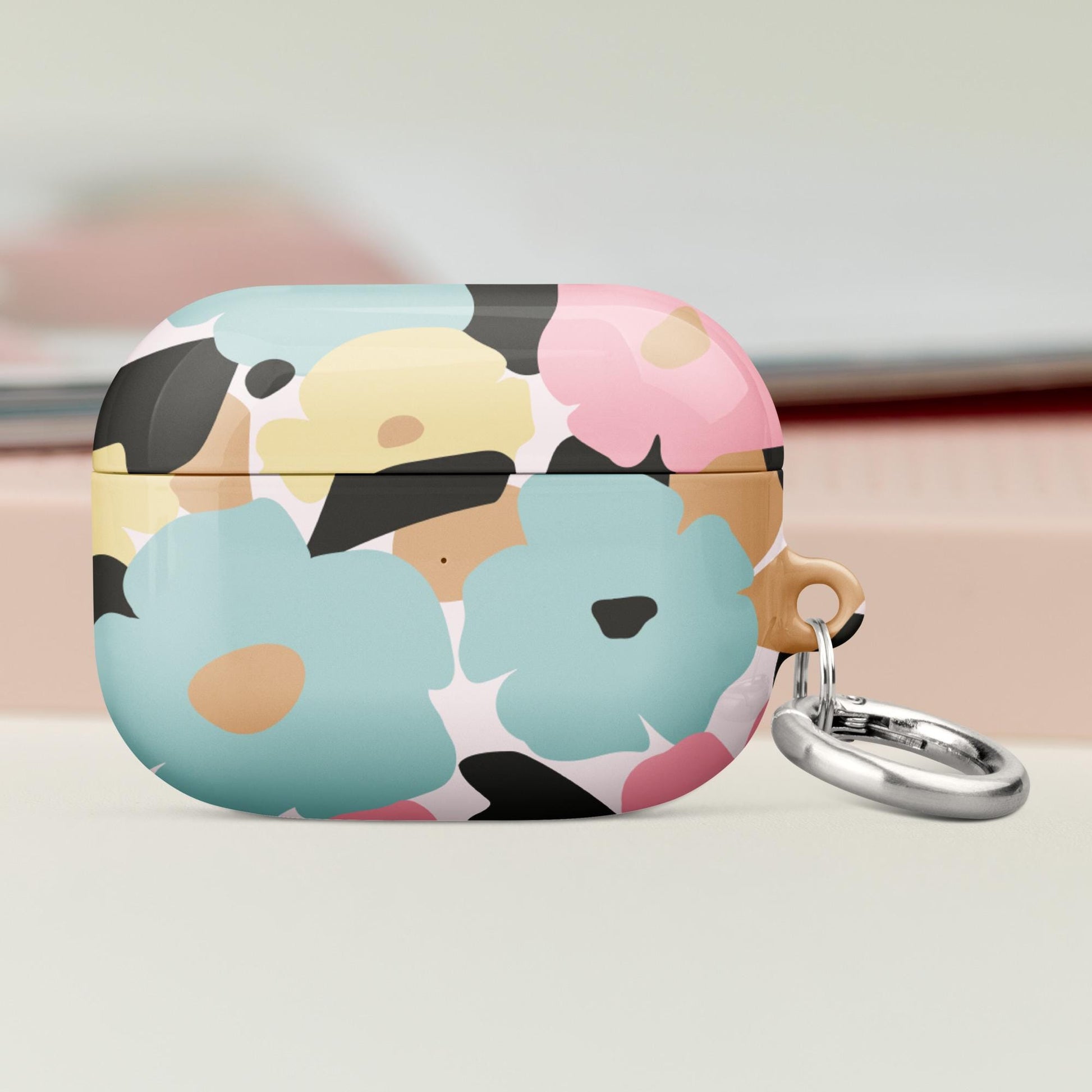 Coque AirPods résistante anti-choc & étanche – fleuri pastel nature minimaliste - - Zoom sur port de recharge et connexion sans fil – coque AirPods anti-choc ExtaciaFrance