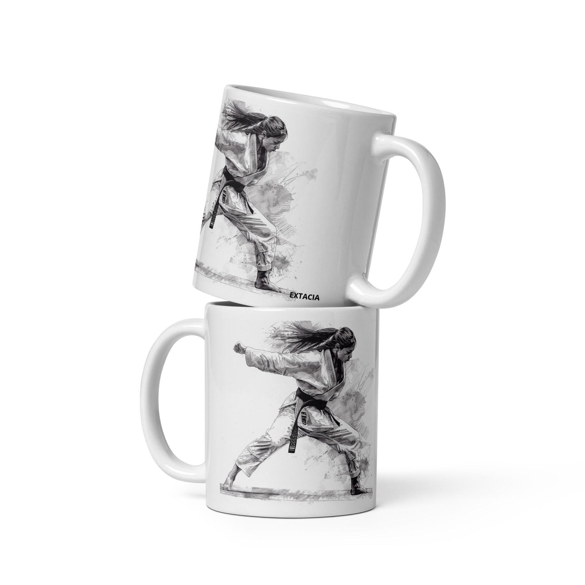 Mug en céramique 11 oz design graphique  – Blanc – Dessin Femme Judoka – vue arrière, format généreux pour boisson chaude