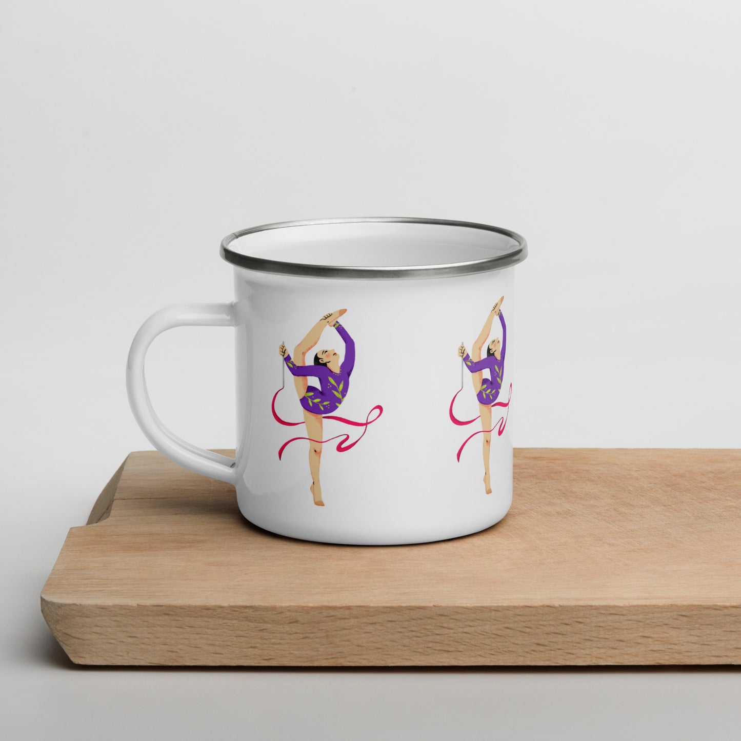 extaciafrance - Mug émaillé – Blanc – Format 12 oz, design pour camping & cuisine – Motif: Gymnaste au Ruban Rouge - branding white background cup  side on table