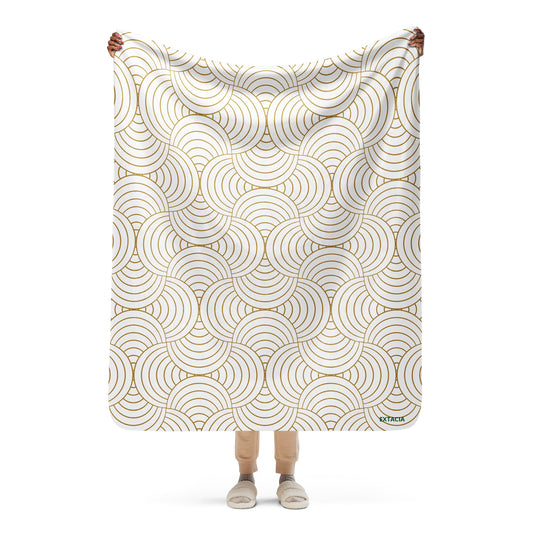 Plaid Sherpa ultra-doux double face - blanc et or à spirales graphique minimaliste – Plaid cocooning sur canapé – ambiance salon chaleureuse ExtaciaFrance