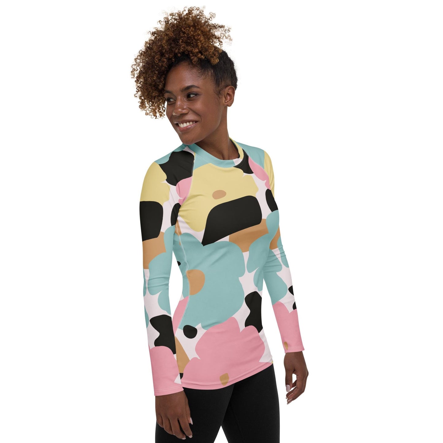 Rash guard femme - fleuri, pastel , nature minimaliste – vue de profil, respirant et **séchage rapide**