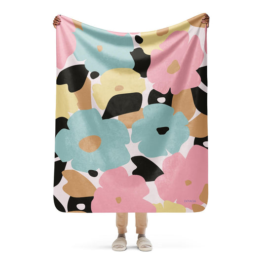 Ultra-soft Sherpa throw blanket – Floral, Pastel – 3 sizes, warm & cozy blanket for sofa, bed & home – Minimalist