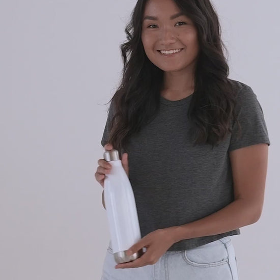 Gourde inox {couleur} en situation – sport, bureau, voyage - noir et blanc - rayures - graphique  minimaliste